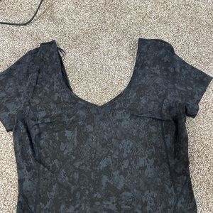 Lululemon Align Tee in Hideaway Camo Deep Coal Multi